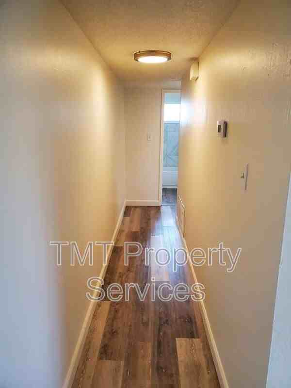 2840 Norcade Cir #4 - Photo 4 of 9