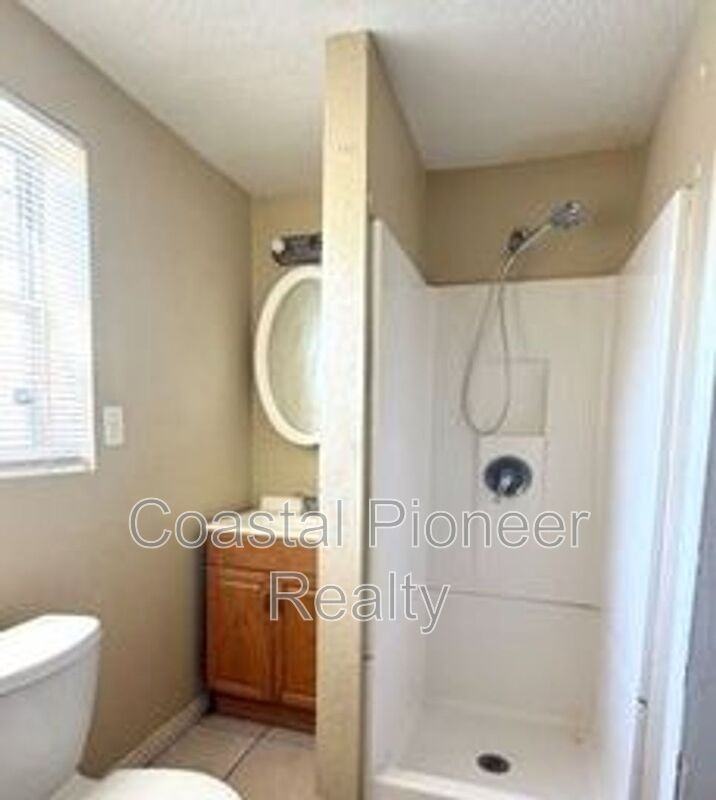 3715 E Idlewild Ave - Photo 5 of 9