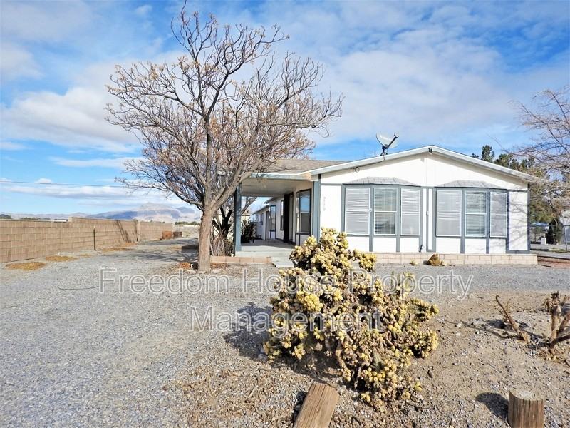 2770 Rio Rico Dr - Photo 3 of 41