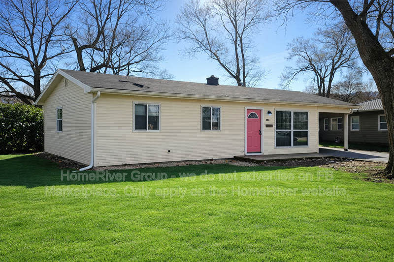 506 Saint Paul Dr - Photo 4 of 8