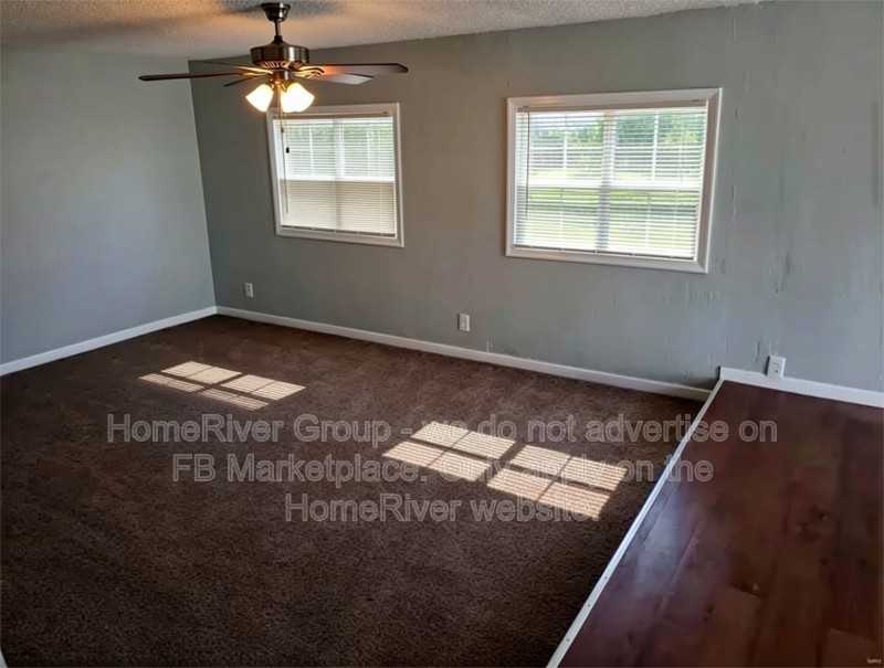 127 Donald St - Photo 3 of 12