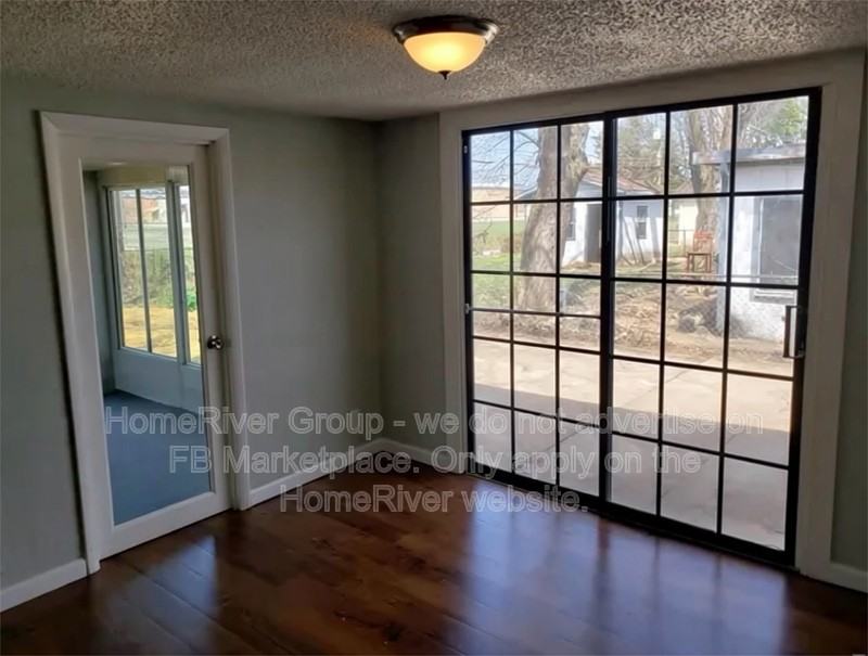 127 Donald St - Photo 5 of 12