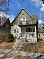 featured image of 524 E Wright St