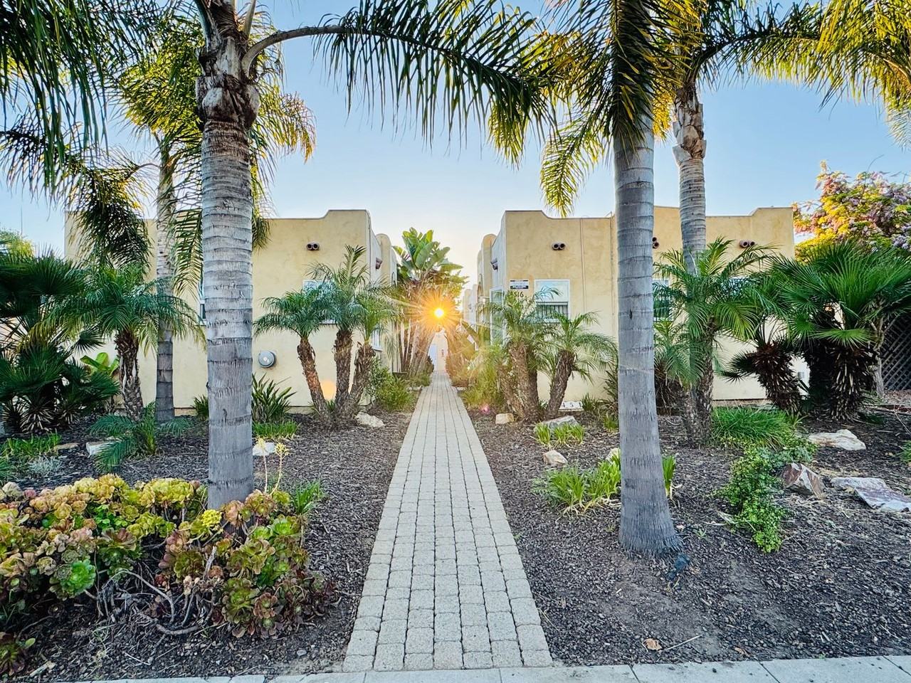 4514 1/2 Idaho St - Photo 2 of 18