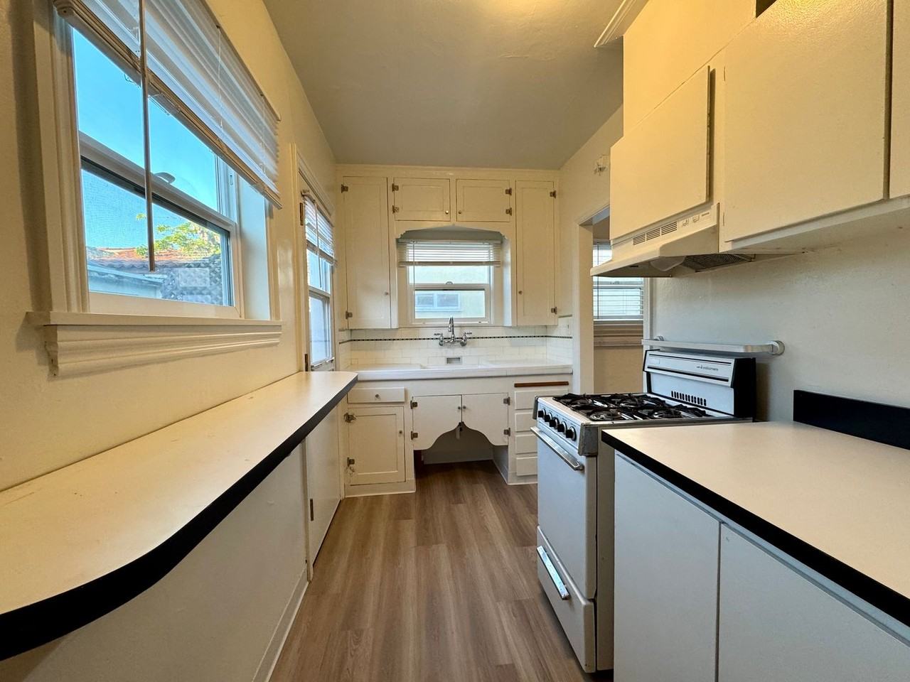 4514 1/2 Idaho St - Photo 7 of 18