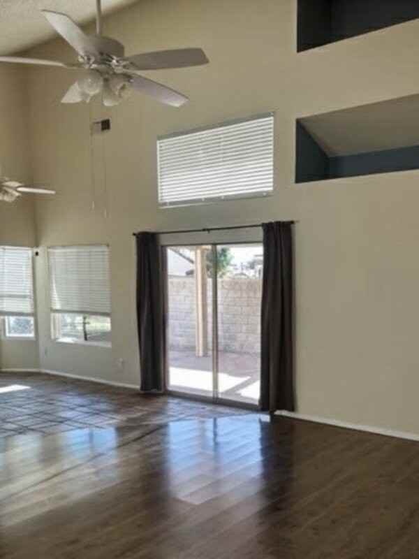 837 E Gila Ln - Photo 2 of 16