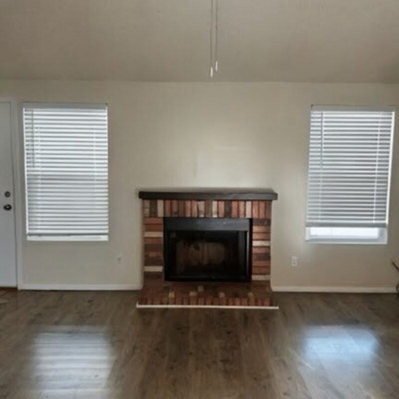 837 E Gila Ln - Photo 3 of 16