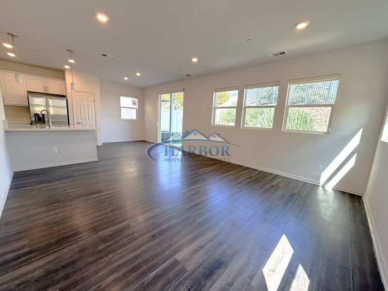 11812 Vienna Ln - Photo 2 of 17