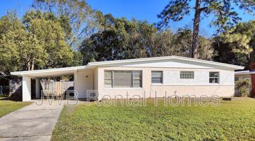 featured image of 1121 La Marche Dr
