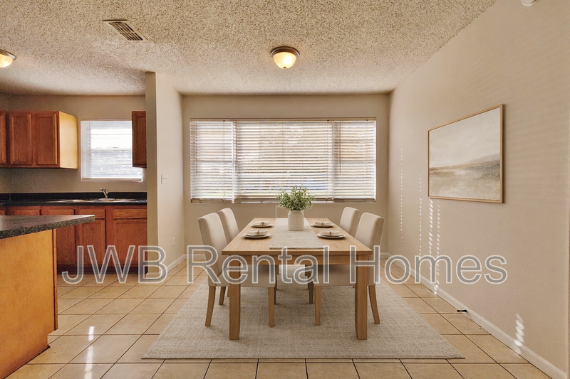 1121 La Marche Dr - Photo 6 of 13