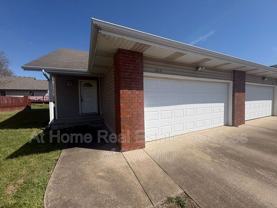 1212 Flora St Apt B #Apt B - Photo 1 of 1