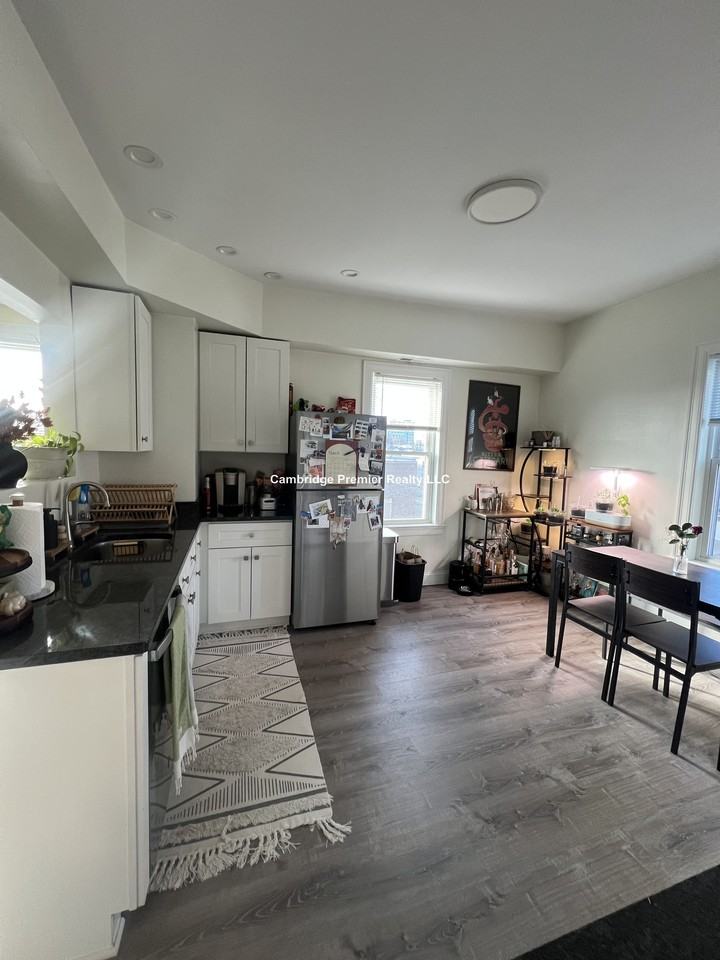 Cambridge St #3L - Photo 2 of 36