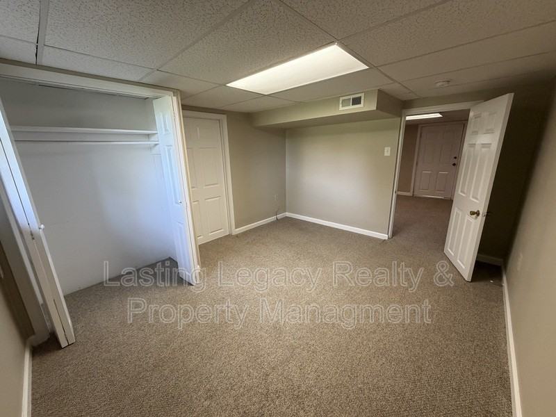 179 Canterbury Dr - Photo 6 of 18