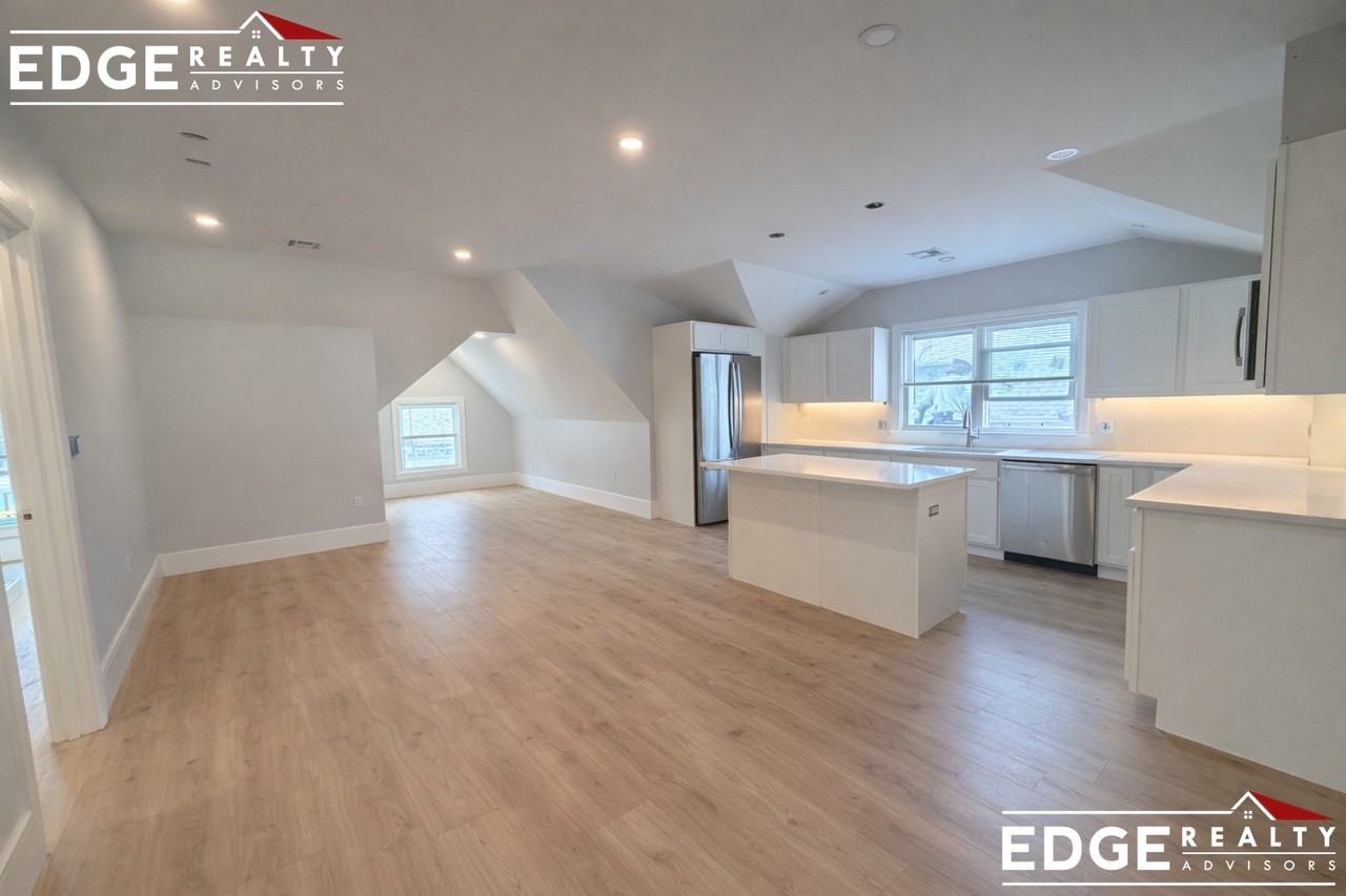 28 Brooks St #3 - Photo 2 of 4