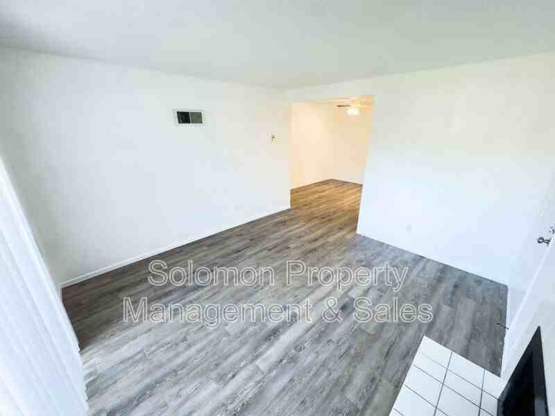 529 Sandalwood Pl #5 - Photo 5 of 23