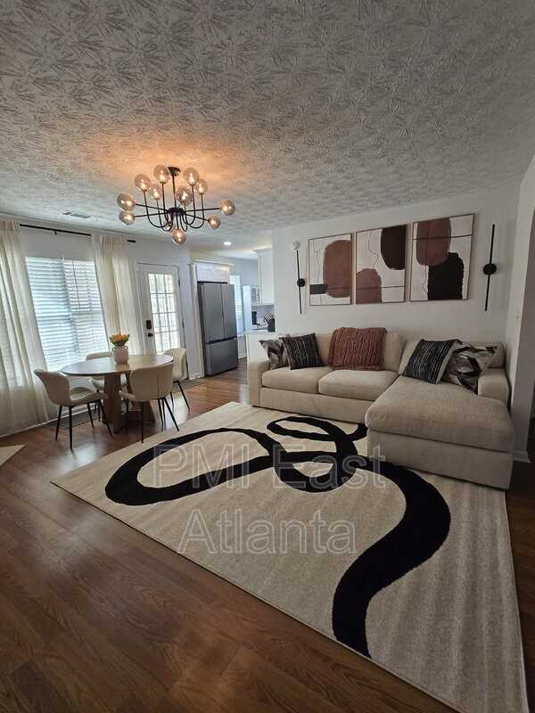 6231 Arbor Links Rd #2 - Photo 2 of 9
