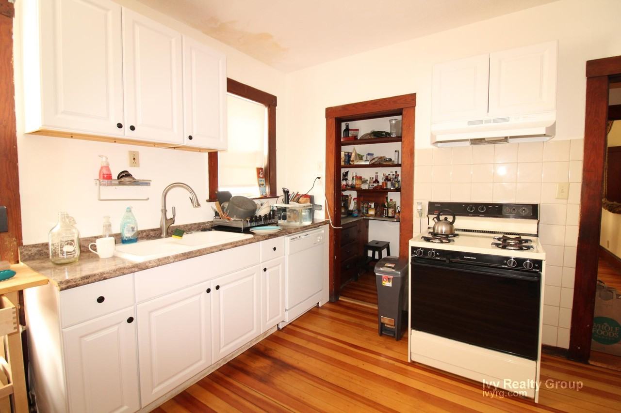 19 Burnham St #19 - Photo 2 of 8