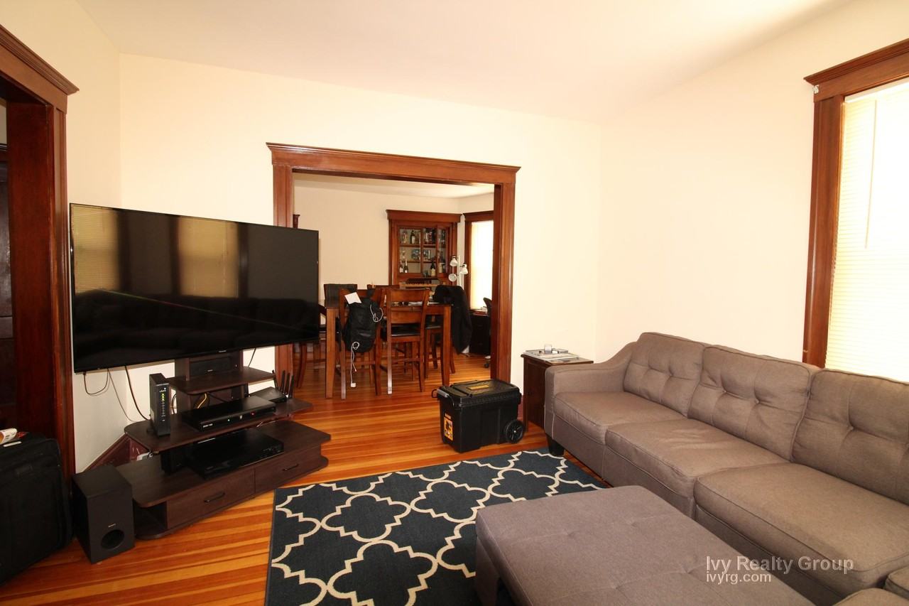 19 Burnham St #19 - Photo 3 of 8