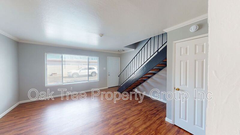 623 F St #4 - Photo 4 of 41