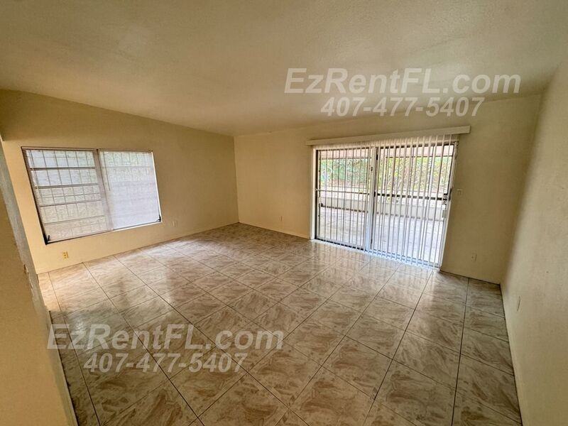 6132 Oakcrest Cir - Photo 3 of 16