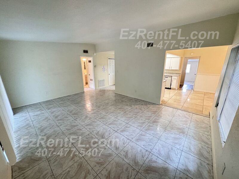 6132 Oakcrest Cir - Photo 4 of 16