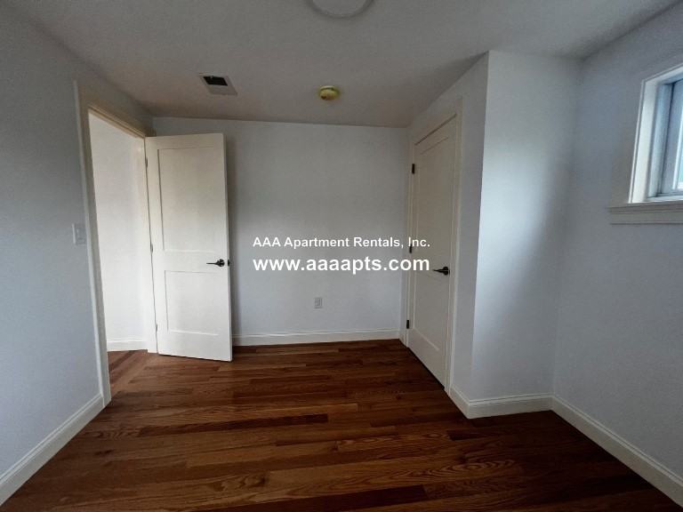 Wall St #2 - Photo 5 of 17