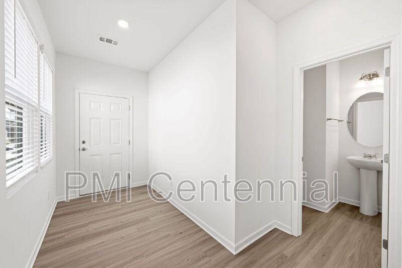 110 Shelter Ln E - Photo 4 of 27