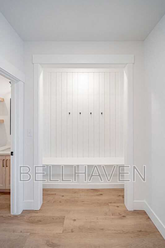 1370 Fremont Ave - Photo 5 of 17