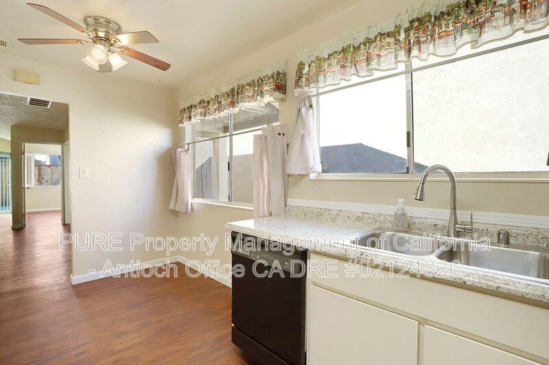 2433 Sequoia Dr - Photo 2 of 29