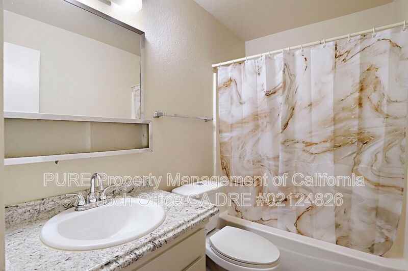 2433 Sequoia Dr - Photo 5 of 29