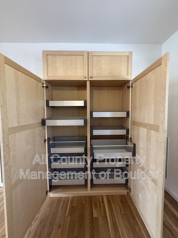 1809 S Pratt Pkwy - Photo 6 of 23