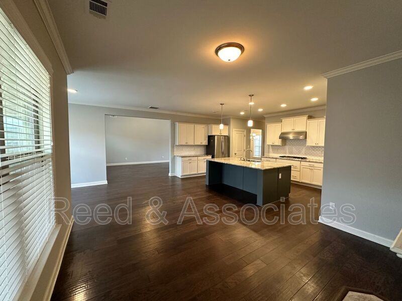 12538 Caymus Ln - Photo 3 of 11