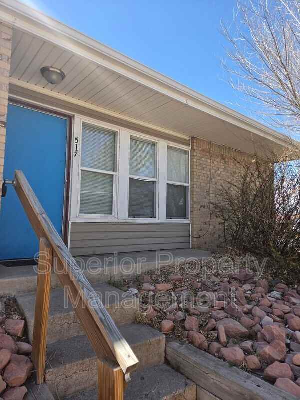 517 W 5th St - Photo 3 of 13