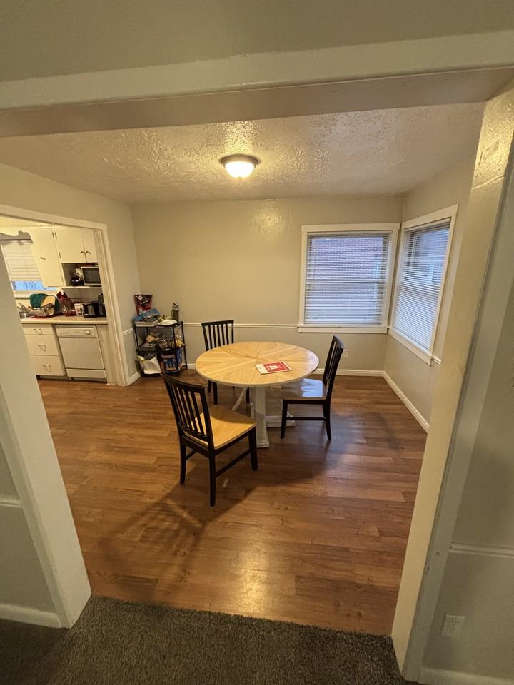 966 N 200 E - Photo 6 of 14