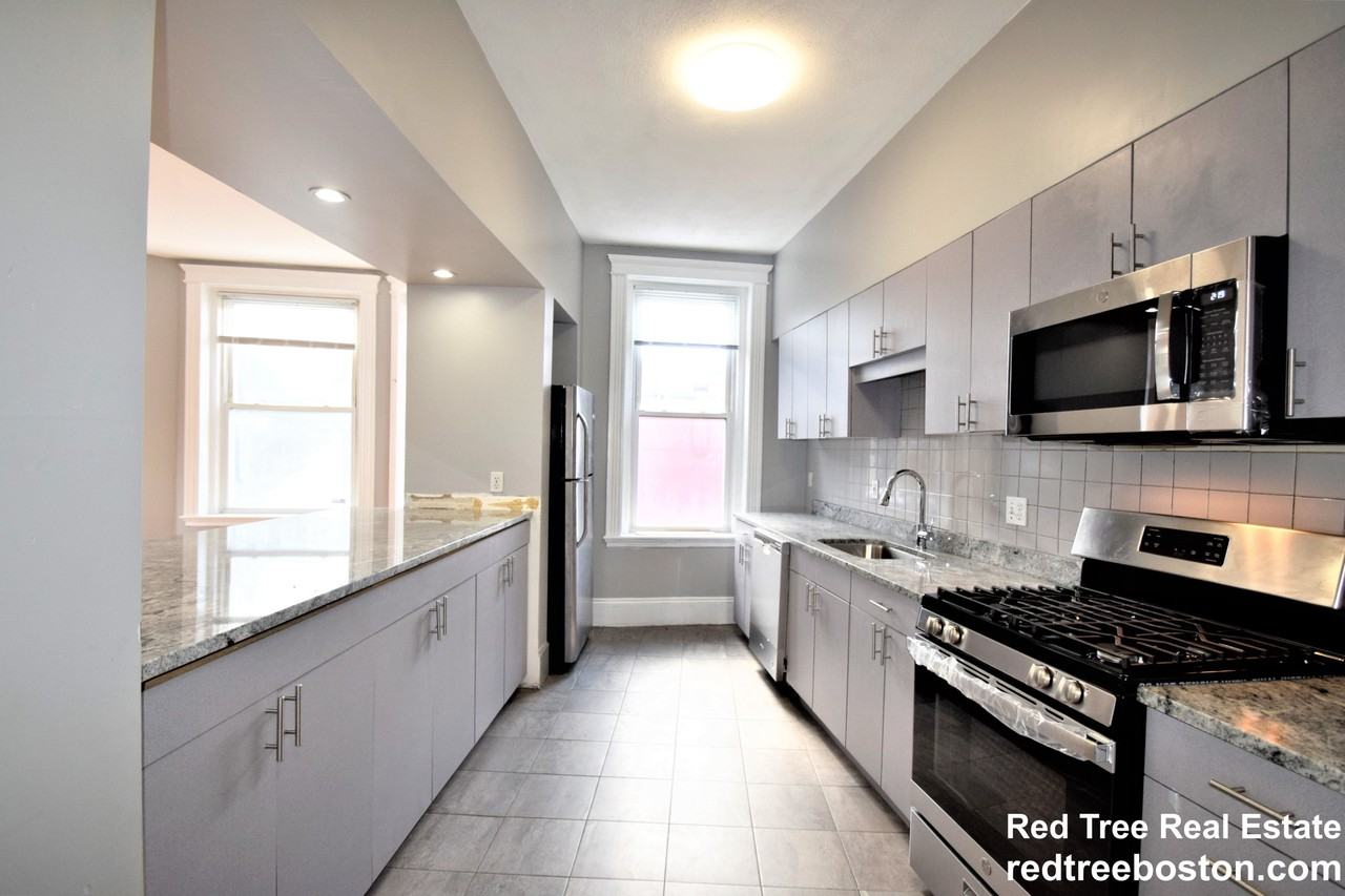 83 Glenville Ave #1
