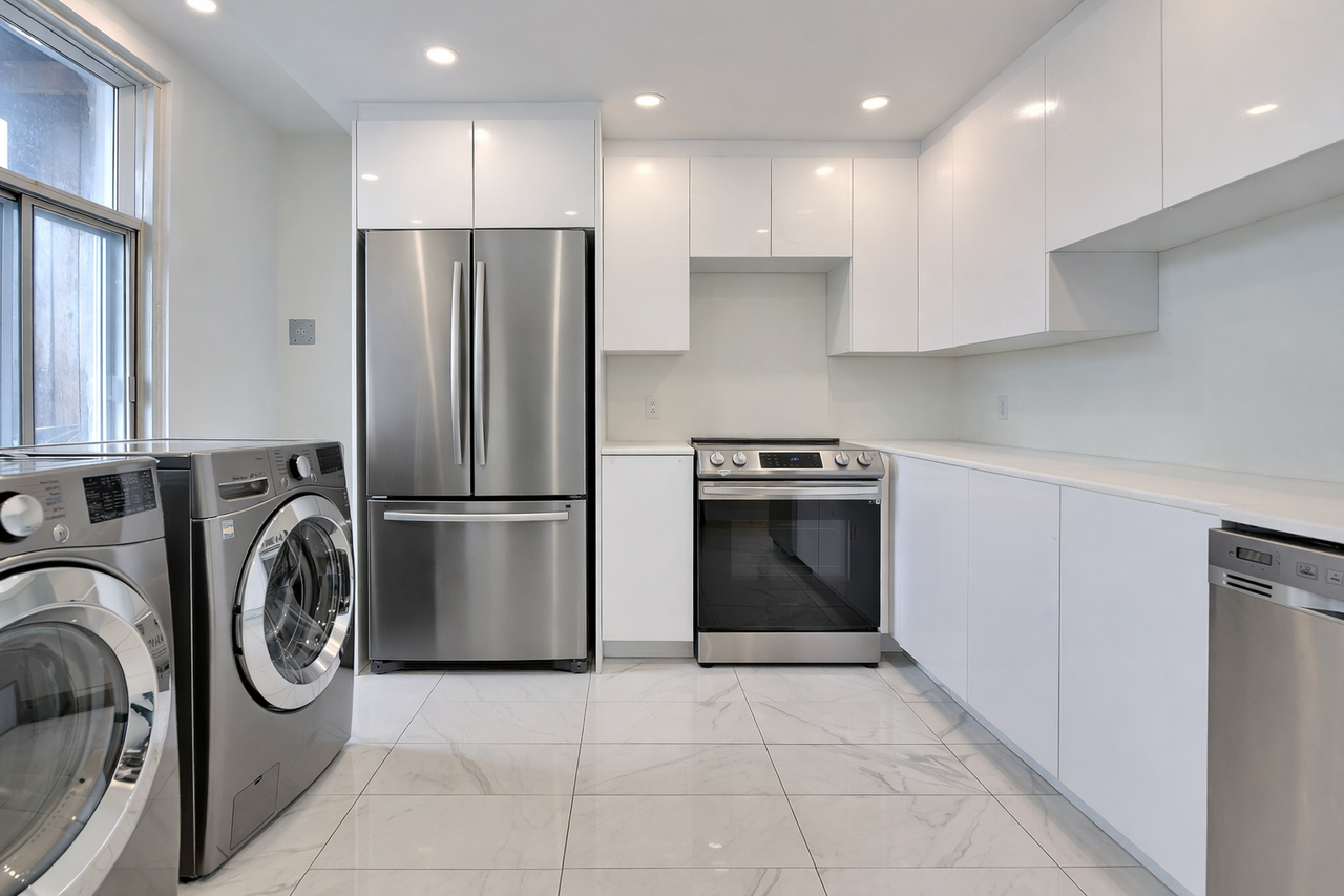 6027 Rue la Fontaine - Photo 4 of 14