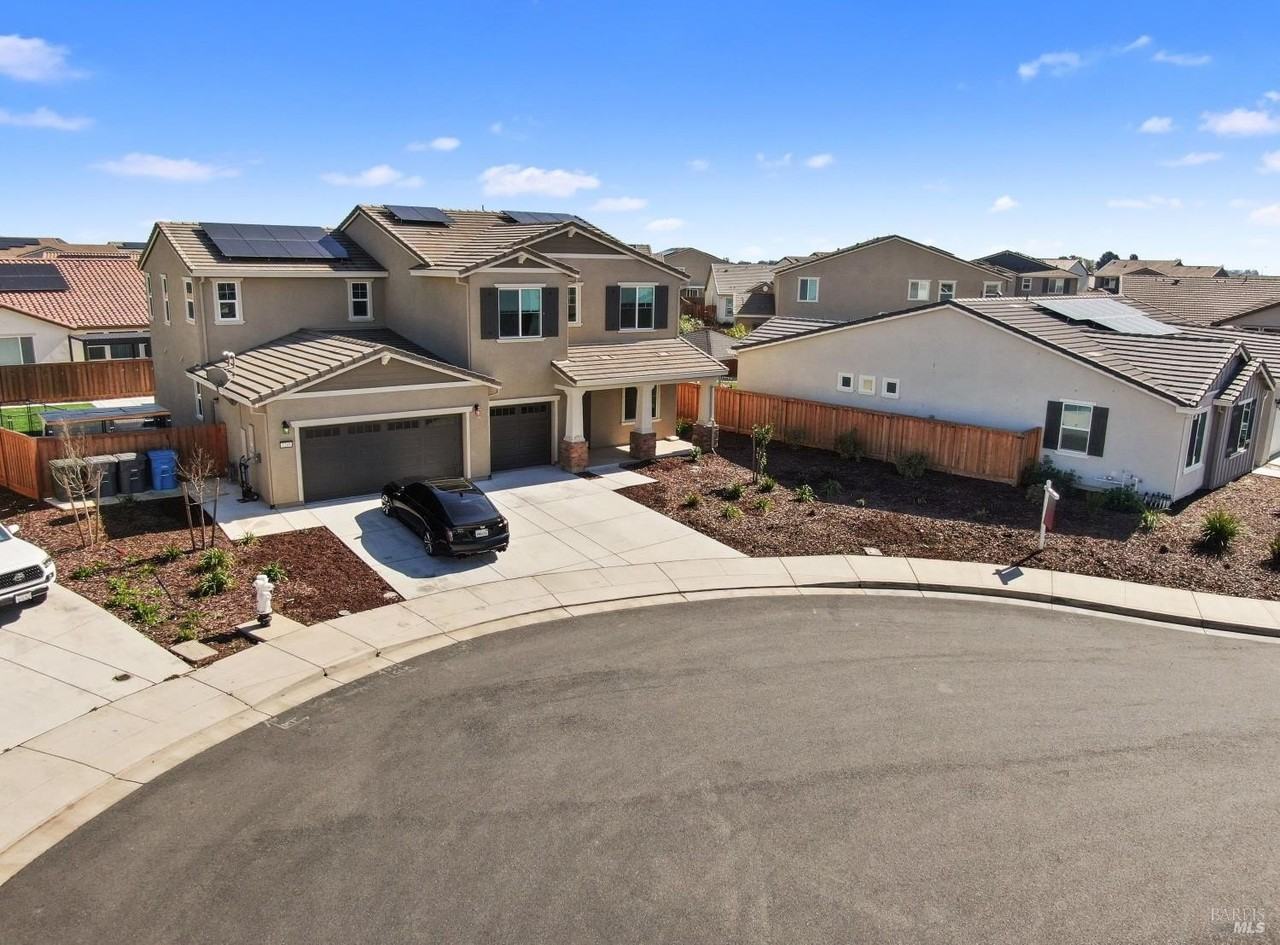 1245 Pacific Pl - Photo 3 of 50