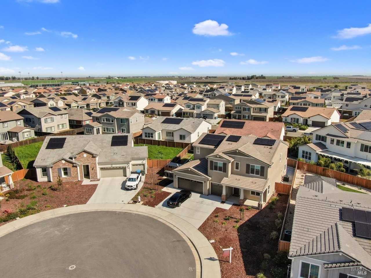 1245 Pacific Pl - Photo 6 of 50