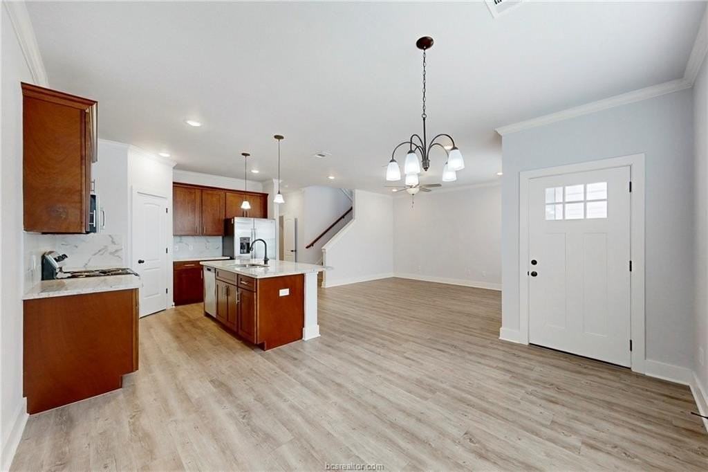 2109 Jax Dr - Photo 2 of 26