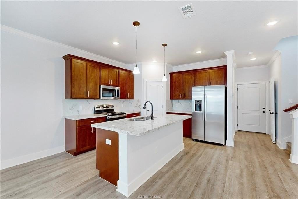 2109 Jax Dr - Photo 3 of 26