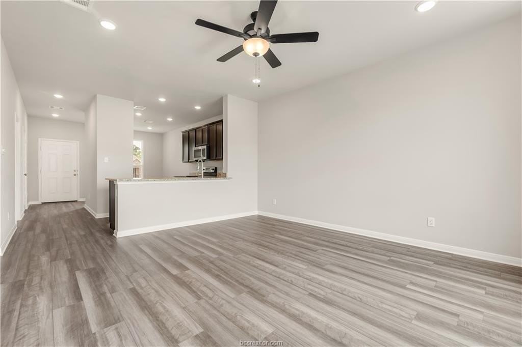 1937 Chief St - Photo 3 of 18