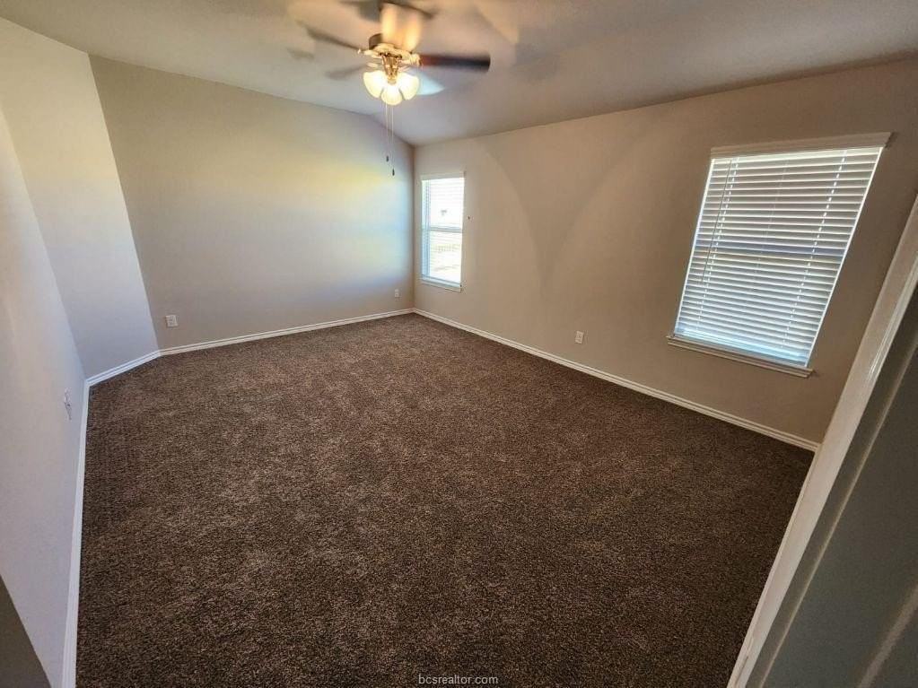 6351 Darlington Ave - Photo 5 of 12