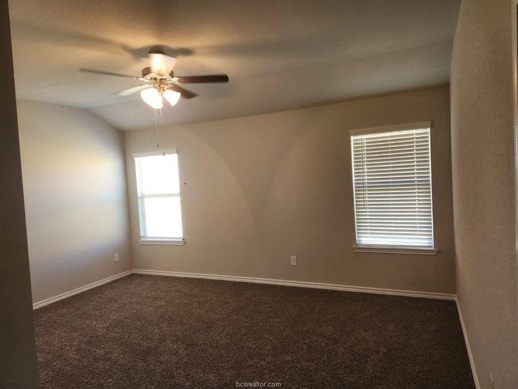 6351 Darlington Ave - Photo 6 of 12