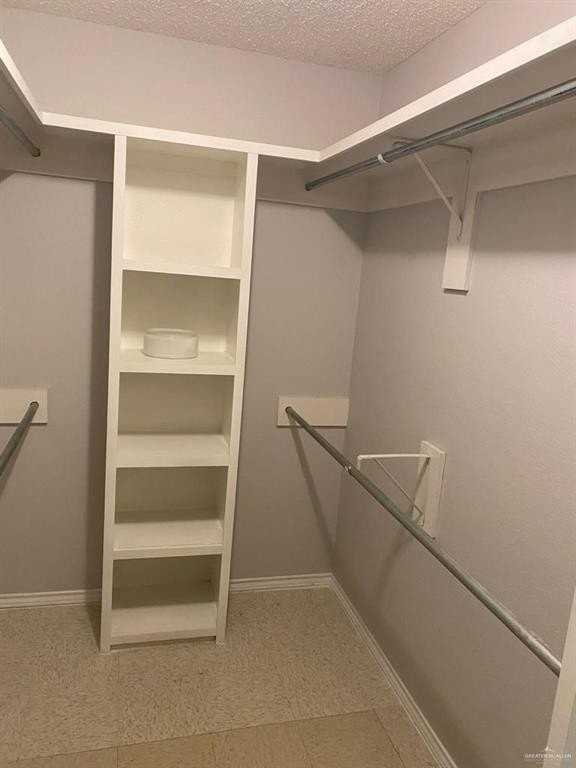 712 Nightingale Ave Apt C - Photo 7 of 10