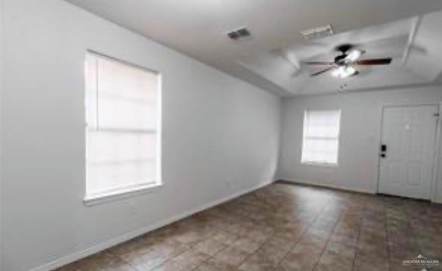 241 E 19th St #3 - Photo 3 of 10