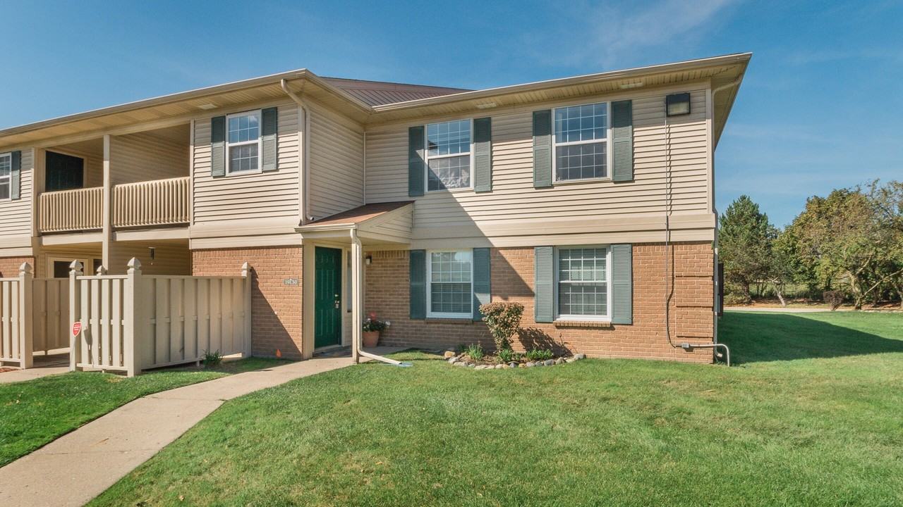 19130 Northridge Dr - Photo 3 of 20