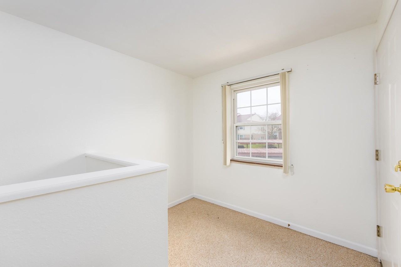 19130 Northridge Dr - Photo 5 of 20