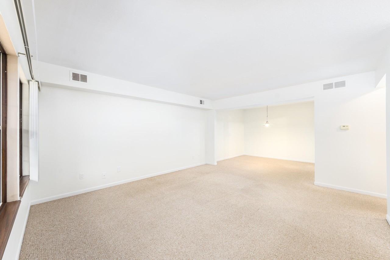 19130 Northridge Dr - Photo 6 of 20