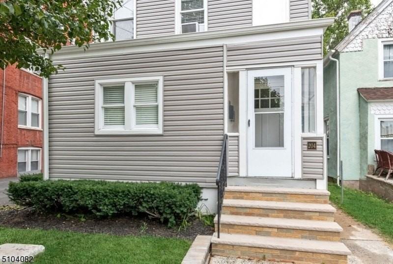 204 Forest St Unit 2 #2 - Photo 3 of 29