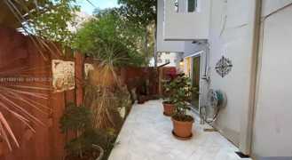 633 Ne 2nd Ave #5 - Photo 1 of 1